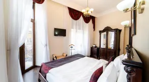 Picasso Boutique Hotel - Image 2