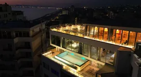 Sky rooftop luxury suites - Image 5