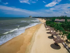 Huong Phong Ho Coc Beach Resort - Image 4