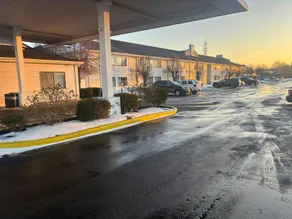 Red Roof Inn Kokomo - Image 5