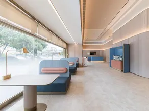 HanTing Hotel (Jiangmen East Station Jianghai Square) - Image 2