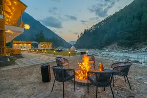 The Social Stays Kasol - Image 3