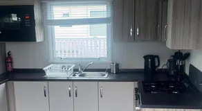 Caravan- Sleeps 6 2 Bedrooms - Thurston Manor - Image 2