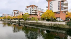 Appartement climatisé 3 étoiles T3 chic à Strasbourg avec billard et terrasse - Image 3