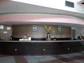 Paradise Hotel - Image 4