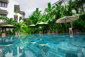 East West Villa - Image 3