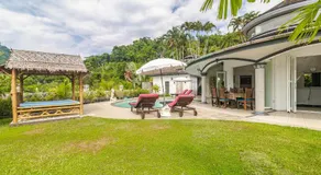 Luxurious & Quiet Pool Villa Orchid - Image 2