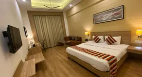 Hotel KC Cross Road Panchkula - Image 2