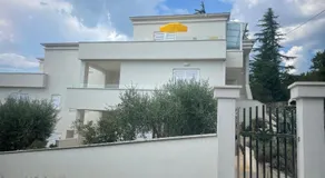 Apartment Lana Maris studio 2 - 200m from beach, terrace with sea view, wi-fi and free parking - Image 5