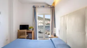 Bi Hotel - Image 2