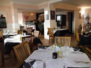 Dean Hamlet Hotel - Image 5