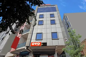 OYO Flagship 80572 Dream Comes True Hotel Banquet - Image 4