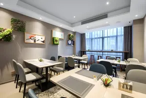 Home Inn Selected Hangzhou West Lake Wulin Square Center - Image 3