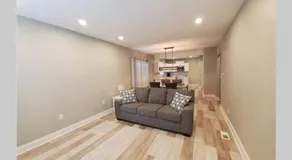 Luxury Private Home in the Heart of Niagara Falls - Image 5