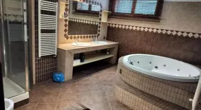 DolceVita Eur2 Luxury Apartament - Image 2