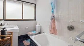 Waterfront Pet-Friendly Home - Oceanview Cottage - Image 2