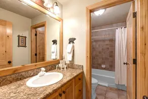 Walk to Ski Slopes Trails Charming 3-Bedroom Private Home with Private Hot Tub Two Gas Fireplaces and AC PEA-1260 by KBM Resorts - Image 5
