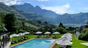 Champagne Castle Hotel - Image 4
