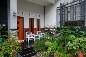 RedDoorz at Jalan Dieng 3 - Image 4
