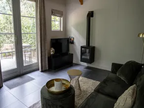Romantic Loft w Garden Terrace - Image 2