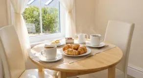 The Manor House - Image 3