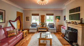 Lynster House - Image 2
