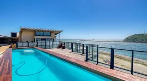 Spacious 6 Sleeper - Bay and Sea View - Walk to the Beach - Point Waterfront KZN - Image 2