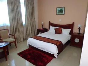 Helzer Inn - Image 3