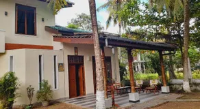 Olive Green Villa in Negombo for Airport Transit - Image 5