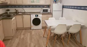 Ideal Apartamento Tipo Loft en Triana Sevilla Wifi - Image 5
