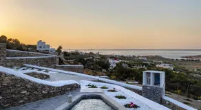 Peters Place - Paros Resort - Image 4