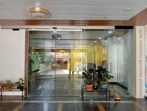 K.N. Gupta Group Of Hotels Hotel Castle - Image 3