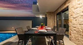 Seaview Twin Villa Royal with heated pool, jacuzzi and sauna - by TA Leut Agency - Image 5