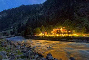 Riveredge Luxury Resort - Image 5