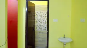 srisaisrinivasahomestay - Image 4