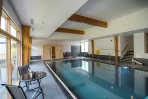 House 10 - Image 3