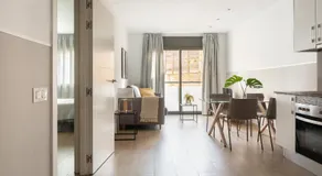 Feelathome Plaza Apartments - Image 3