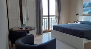 Hotel Battle Of Britain - Image 2