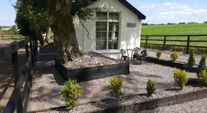 The Stable Lodge Cannaway House - Image 4