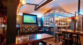 Ewings Bar & Self-Catering Accommodation - Image 4
