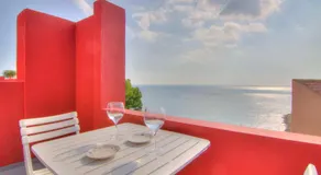 Studio in the Red Wall building by Ricardo Bofill - MURALLA ROJA - Image 3