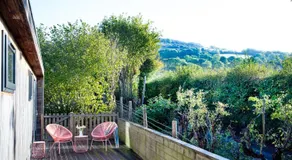 The Sleights, Strawberryfield Park - Hot Tub - Free WiFi & Parking - Pets Allowed 2 - Image 5