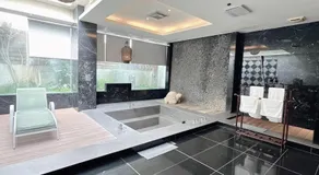 Orient Luxury Villa Motel - Image 3