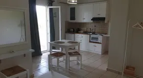 Maresia Apts & Studios - Image 3