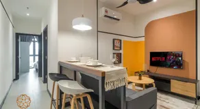 Neu Suites Residence, Embassy Row - Image 4