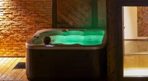 Novosiele Lifestyle Apartments - nad górską rzeką - Strefa relaksu sauna jacuzzi - Bieszczady - Image 5