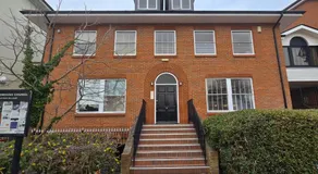 Roomspace Serviced Apartments - Harvest Lane - Image 2