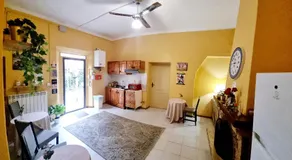 Rose Guest House - Image 2