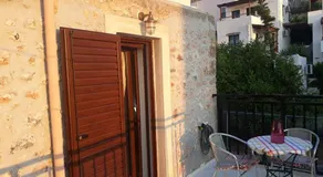 Koutouloufari Cosy Cretan Cottage - Image 3