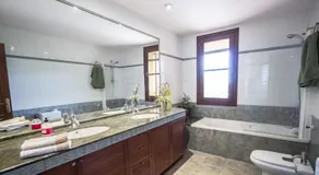 Catalunya Casas Incredible secluded villa, just 11km from Beach! - Image 2